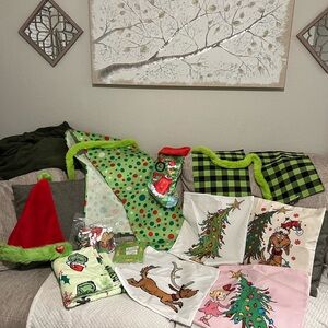 GRINCH BUNDLE blanket , stocking, pillow covers , table mats and runner and more
